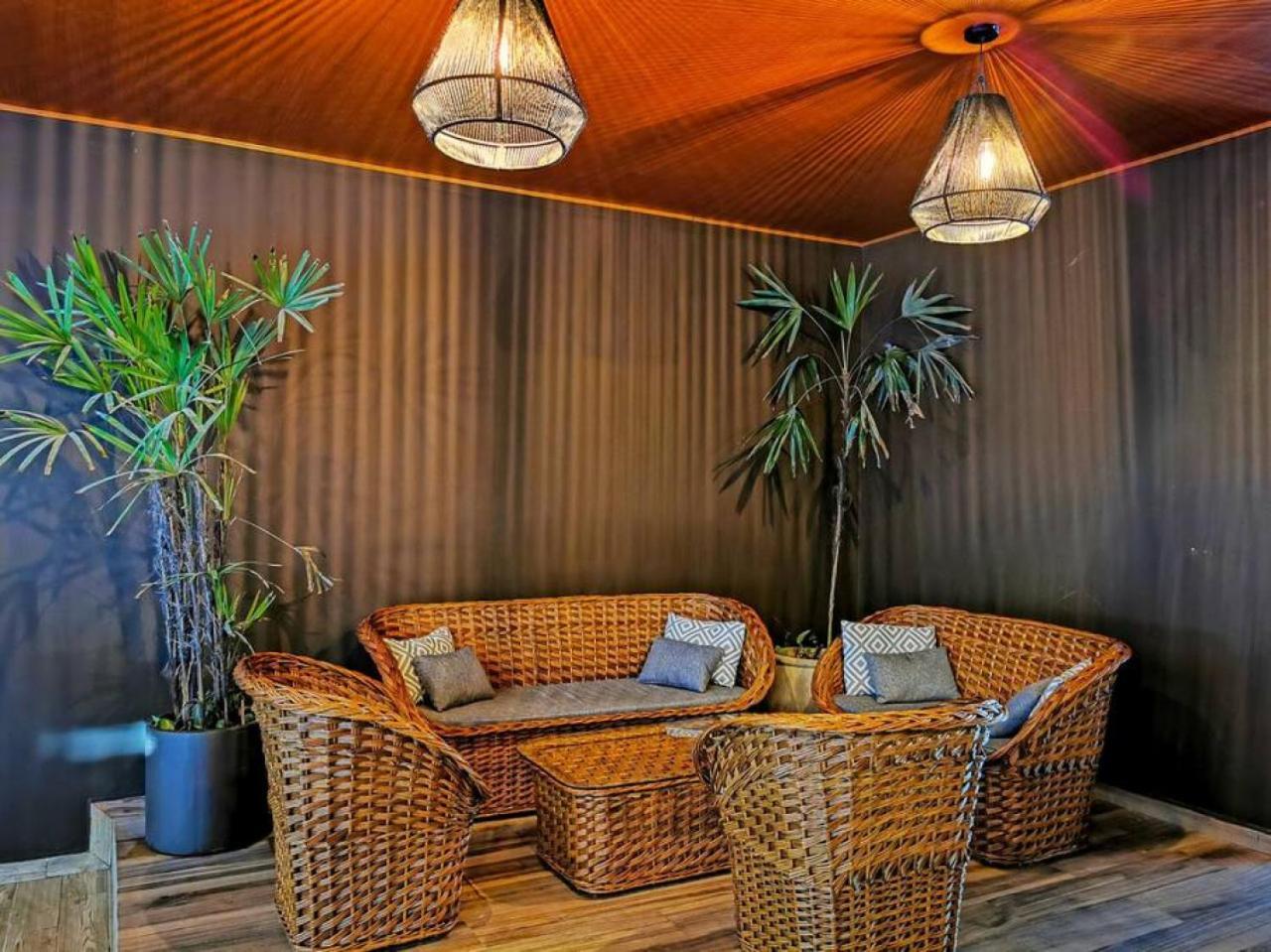 Modern Downtown With Rooftop, Pool, Gym And Parking Apartamento