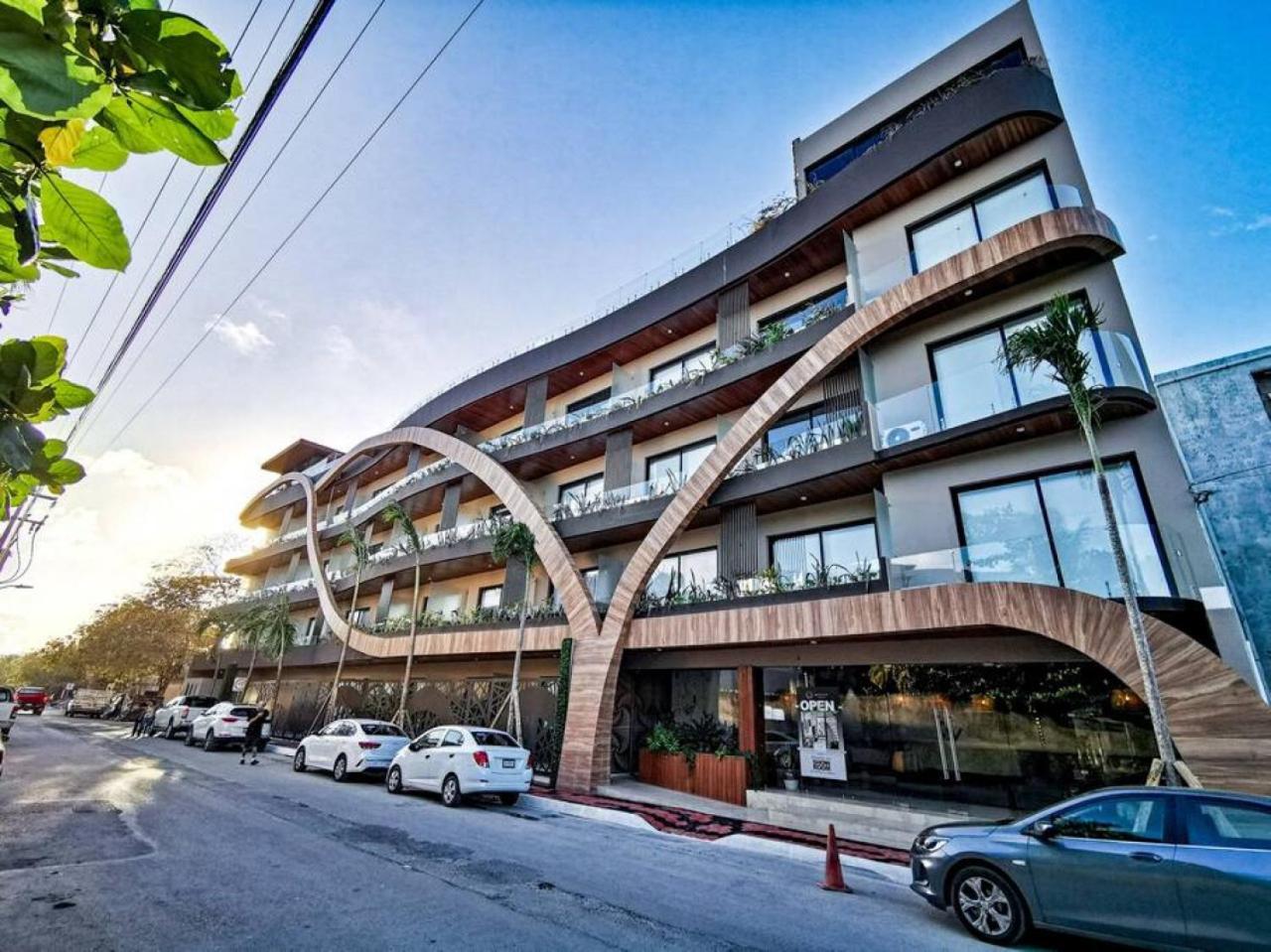 Modern Downtown With Rooftop, Pool, Gym And Parking Apartamento Tulum